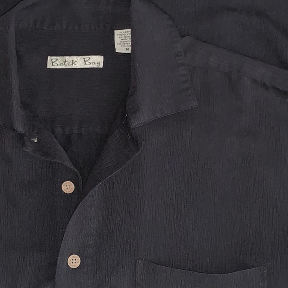 Batik Bay Men’s Black Short Sleeve Shirt Button Down Medium - Picture 4 of 4